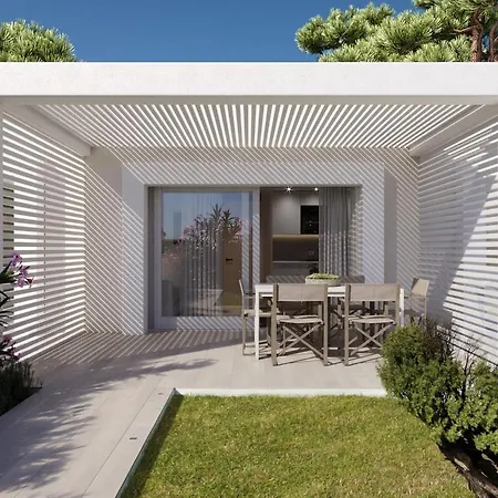 Isa-residence With Swimming-pool In Near The Famous La Pelosa-beach 3*