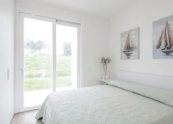 Isa-residence With Swimming-pool In Near The Famous La Pelosa-beach Aparthotel 3*
