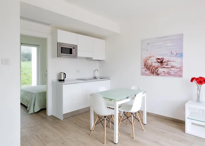 Isa-residence With Swimming-pool In Near The Famous La Pelosa-beach