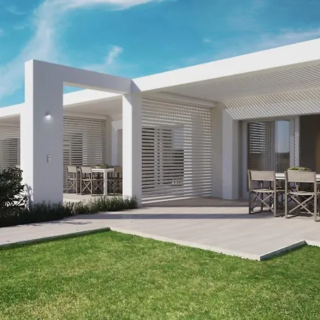 アパートホテル Isa-residence With Swimming-pool In Near The Famous La Pelosa-beach スティンティーノ
