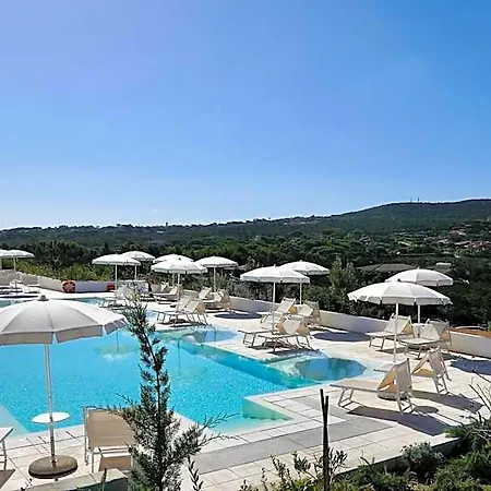 Aparthotel Isa-resort Capo Falcone